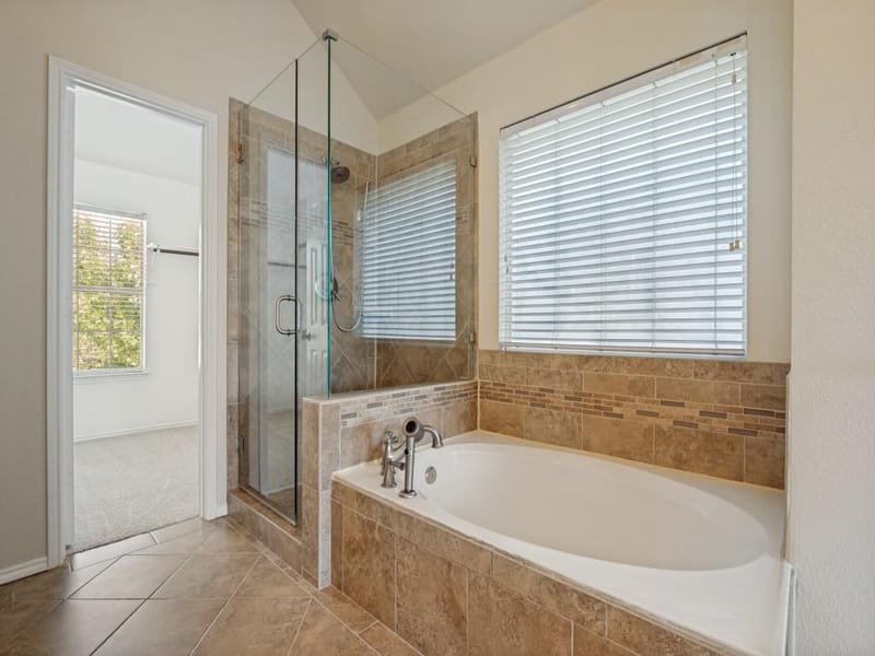 307 Mary Pat Drive, Grand Prairie TX 75052 - Photo 16