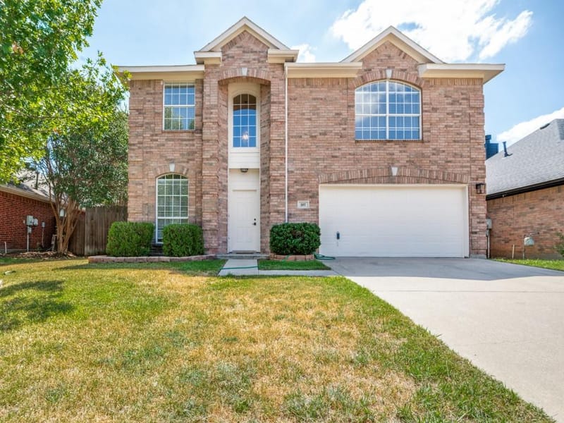 307 Mary Pat Drive, Grand Prairie TX 75052