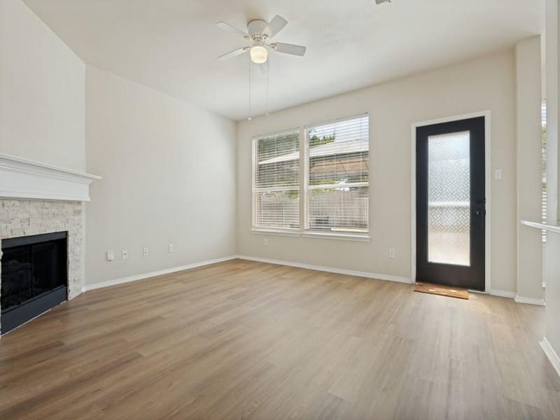 307 Mary Pat Drive, Grand Prairie TX 75052 - Photo 11