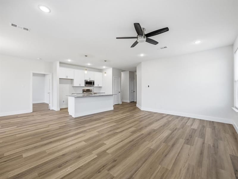 108 N Couch Street, Italy TX 76651 - Photo 5