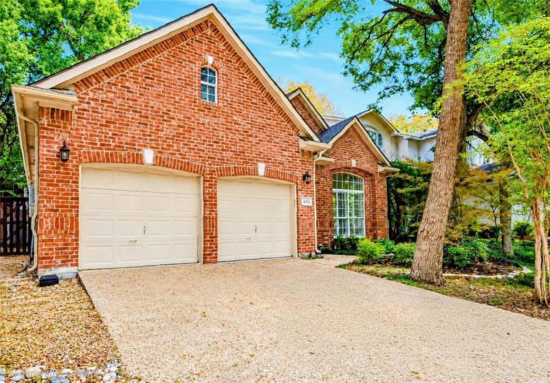 6722 Clear Springs Circle, Garland TX 75044 - Photo 2