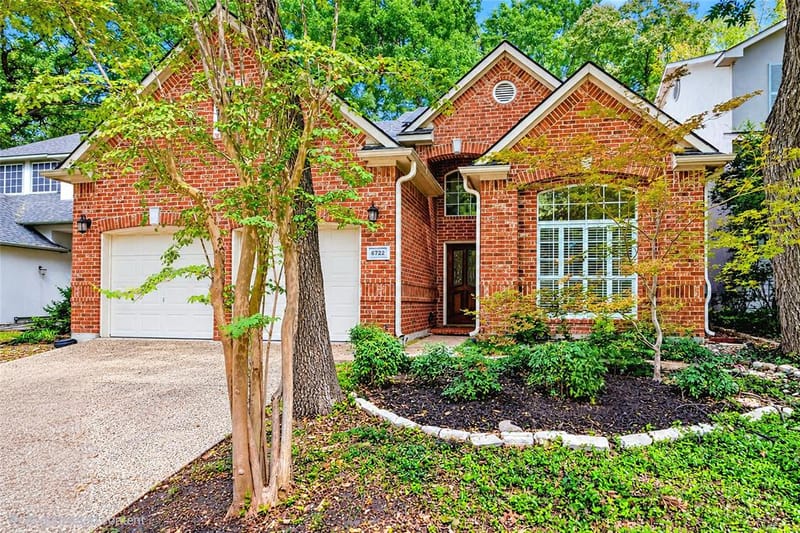 6722 Clear Springs Circle, Garland TX 75044