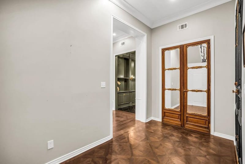 3802 S Versailles Avenue, Dallas TX 75209 - Photo 3