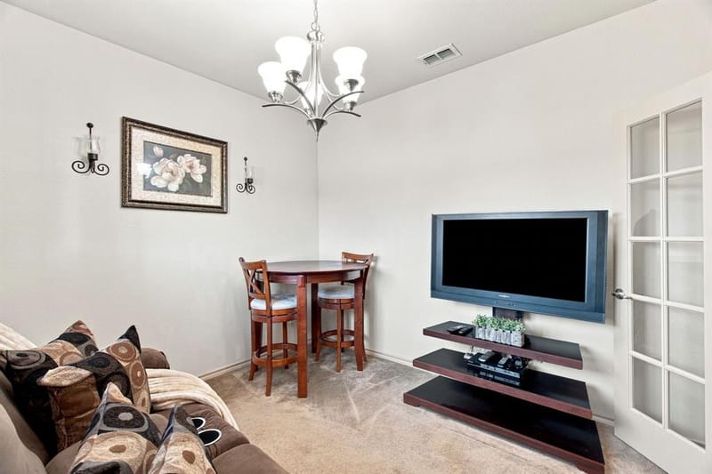 7101 Creighton Court, Fort Worth TX 76120 - Photo 6