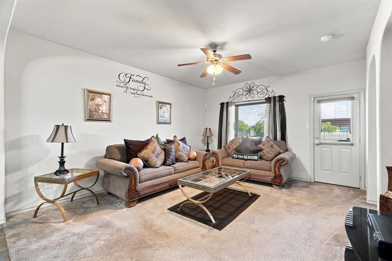 7101 Creighton Court, Fort Worth TX 76120 - Photo 10