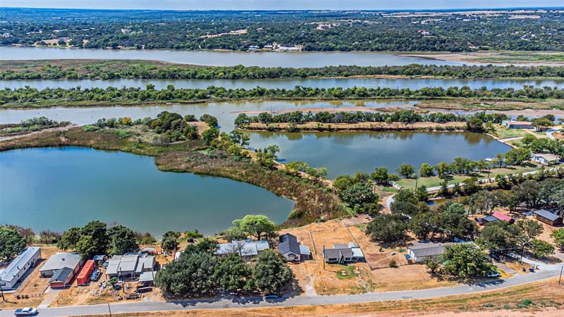 2308 Long Creek Court, Granbury TX 76049 - Photo 31