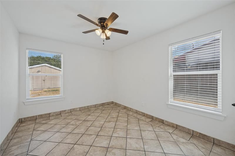 3584 Regal Road, Fort Worth TX 76111 - Photo 9