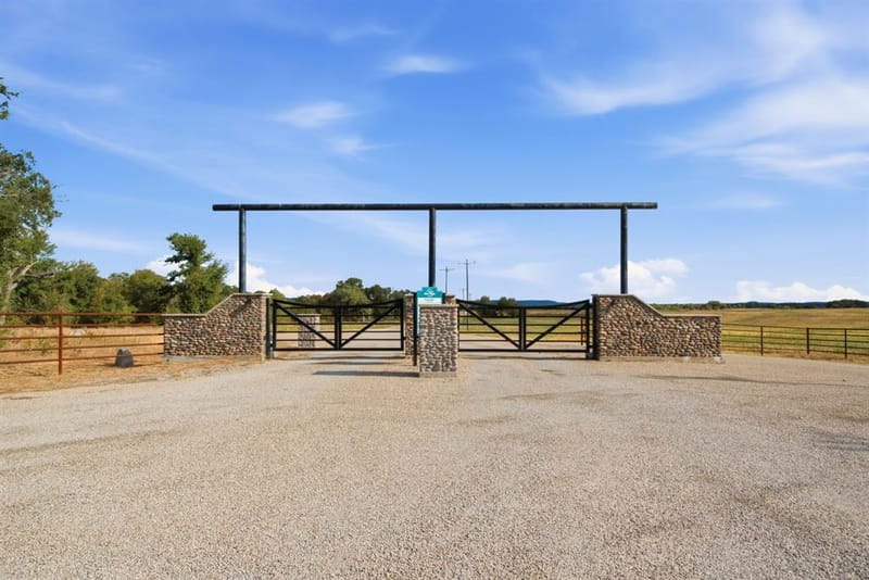 41 Cattle Trail, Palo Pinto TX 76484 - Photo 35