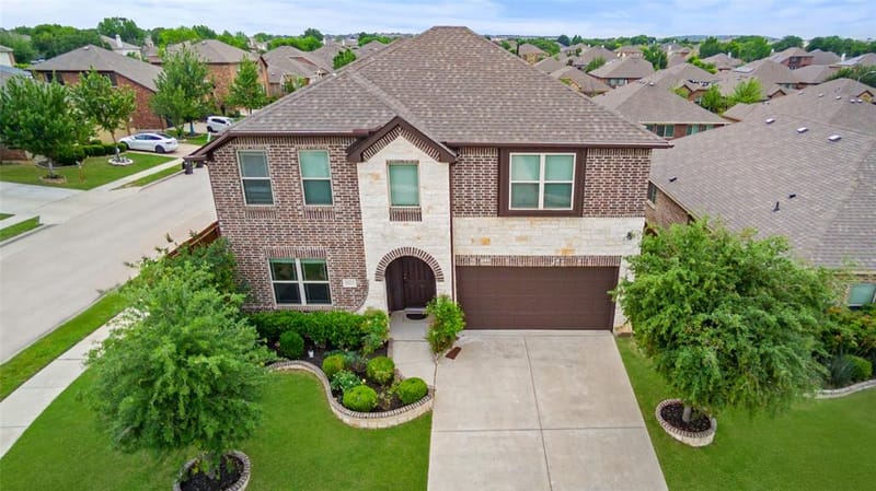801 Oriel Circle, Fort Worth TX 76036