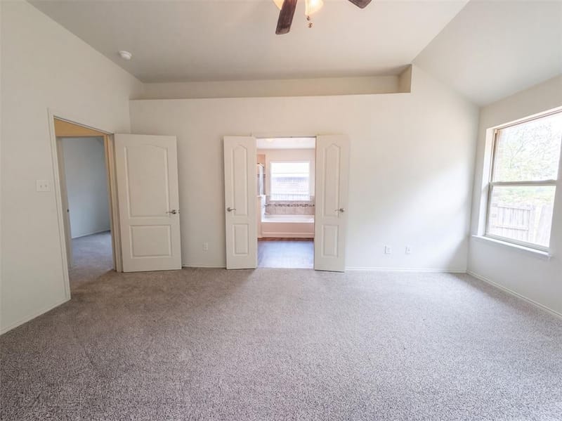 11813 Bellegrove Road, Burleson TX 76028 - Photo 4
