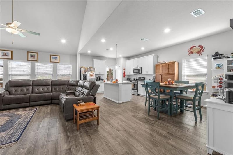 305 Laurel Drive, Justin TX 76247 - Photo 9