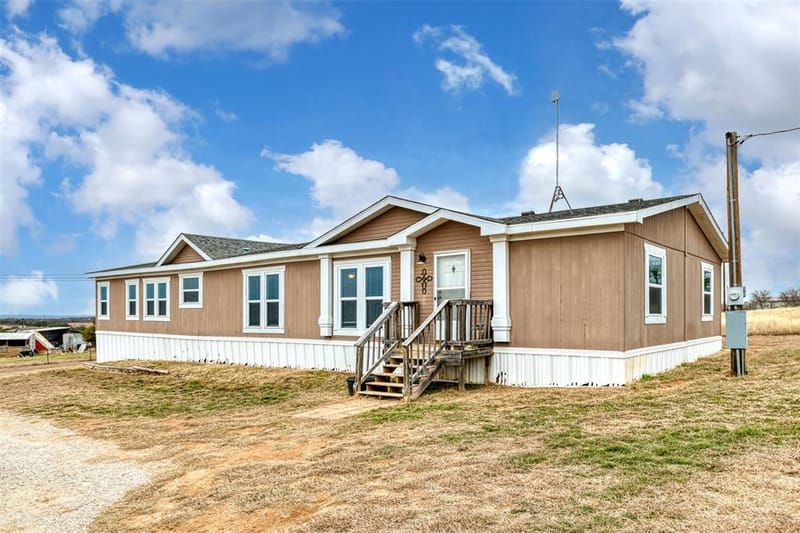 174 Denton Heights Lane, Weatherford TX 76085 - Photo 2