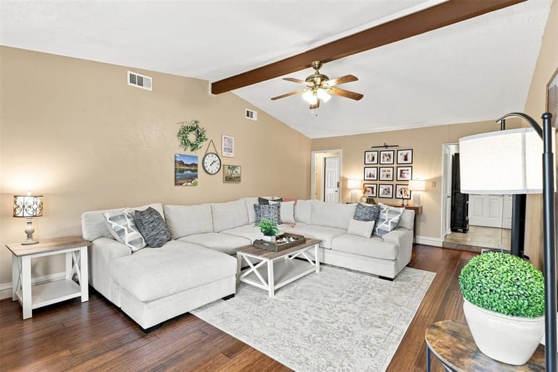 216 Old Hickory Drive, Irving TX 75060 - Photo 9