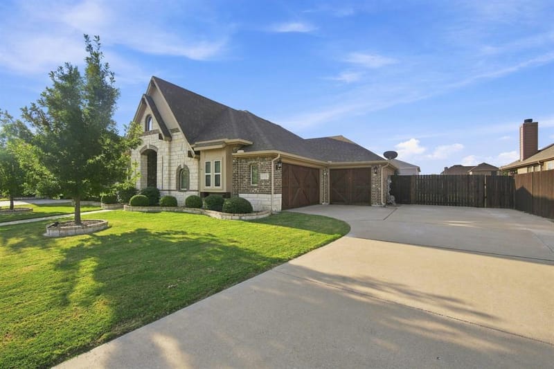518 Stillwater Drive, Waxahachie TX 75165 - Photo 5