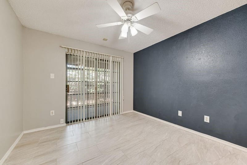 905 Cedarland Boulevard, Arlington TX 76011 - Photo 13