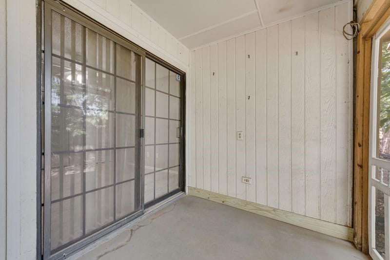 905 Cedarland Boulevard, Arlington TX 76011 - Photo 17