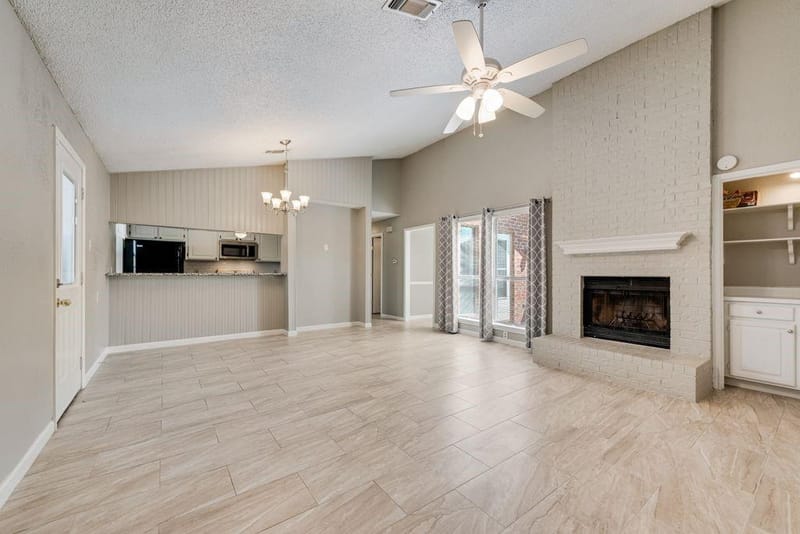 905 Cedarland Boulevard, Arlington TX 76011 - Photo 7