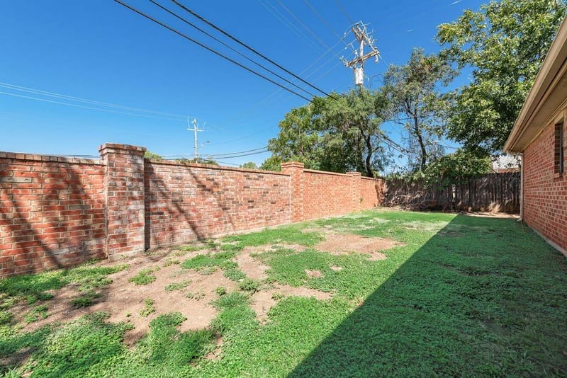 905 Cedarland Boulevard, Arlington TX 76011 - Photo 20