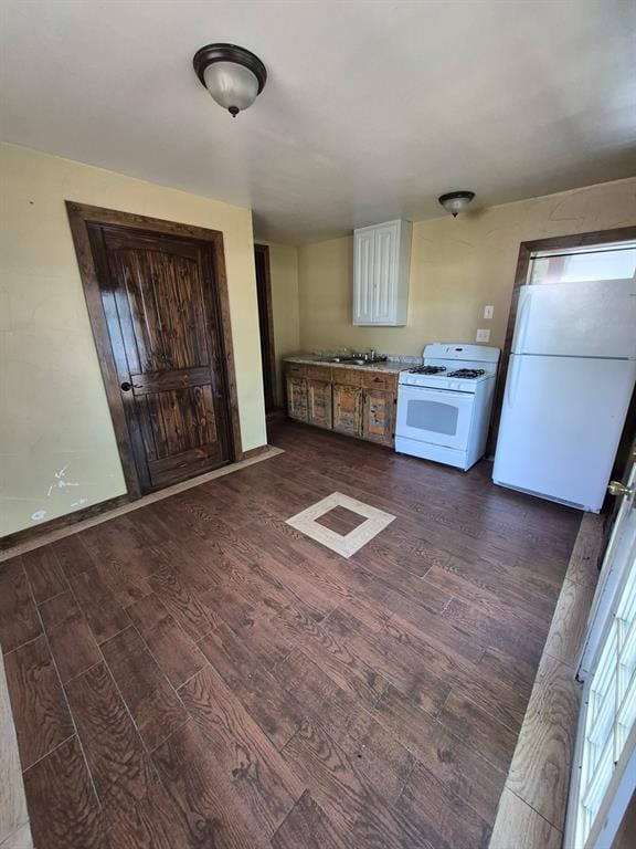 406 Broad Street, Nocona TX 76255 - Photo 6