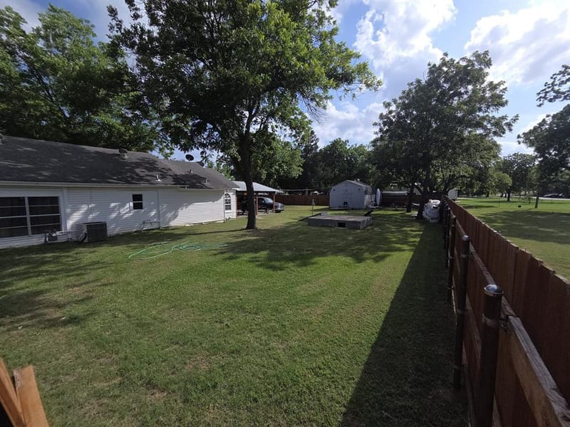 406 Broad Street, Nocona TX 76255 - Photo 14