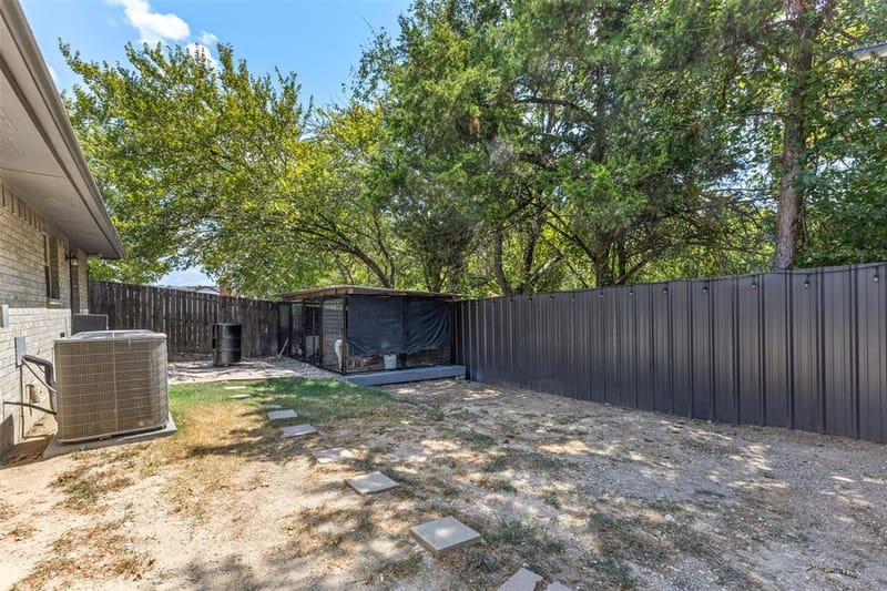 4012 Whitby Avenue, Dallas TX 75237 - Photo 27