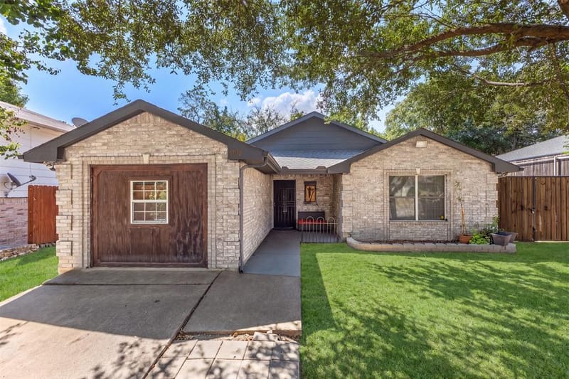 4012 Whitby Avenue, Dallas TX 75237 - Photo 2