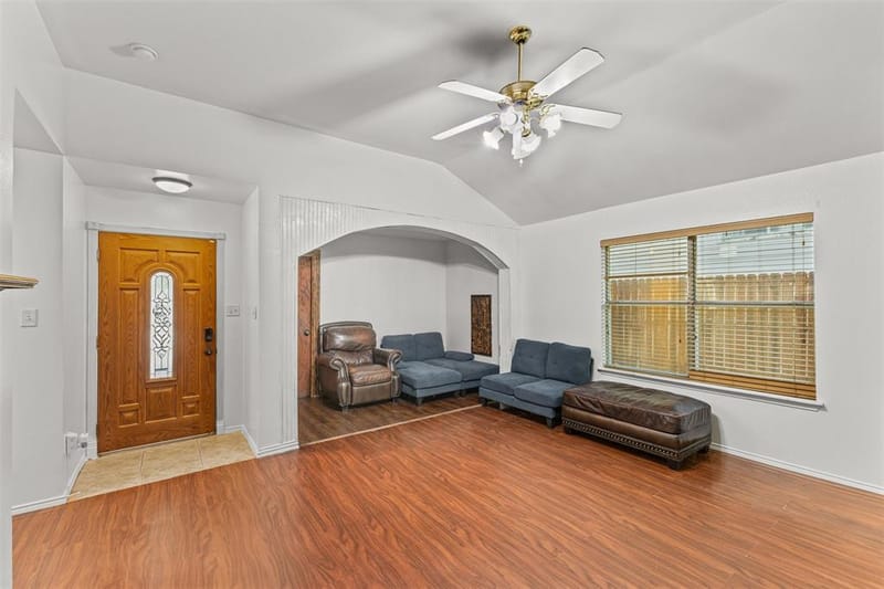 4012 Whitby Avenue, Dallas TX 75237 - Photo 7