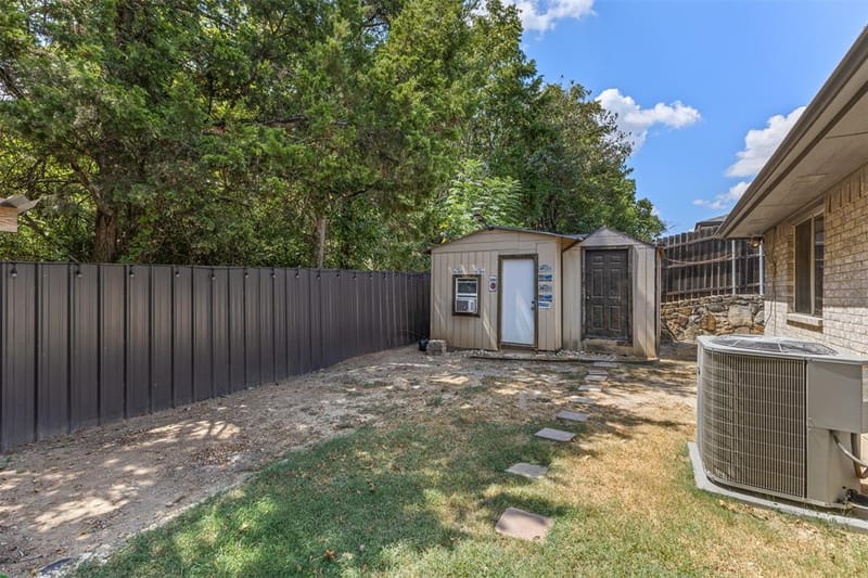 4012 Whitby Avenue, Dallas TX 75237 - Photo 24
