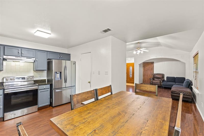 4012 Whitby Avenue, Dallas TX 75237 - Photo 10