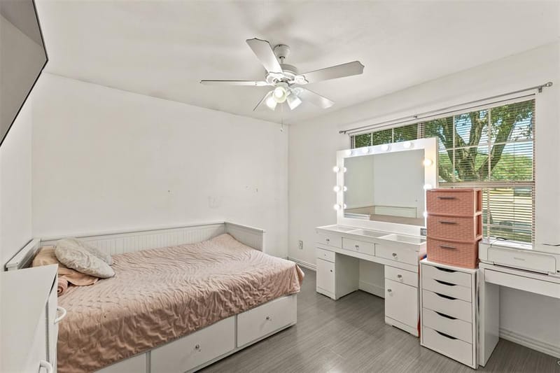 4012 Whitby Avenue, Dallas TX 75237 - Photo 18