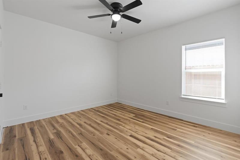 809 Tierney Road, Fort Worth TX 76112 - Photo 6