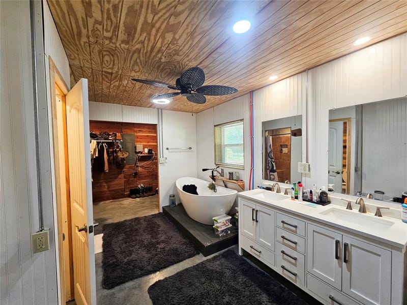 1115 County Road 3160, Quitman TX 75783 - Photo 17