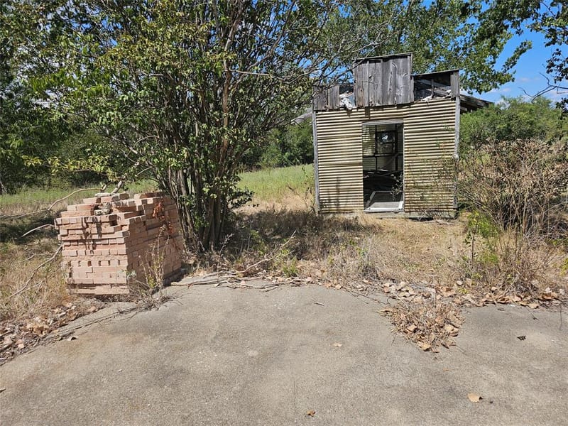 5921 County Road 3030, Corsicana TX 75109 - Photo 4