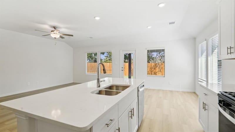 2103 Cottongrass Drive, Sherman TX 75092 - Photo 7