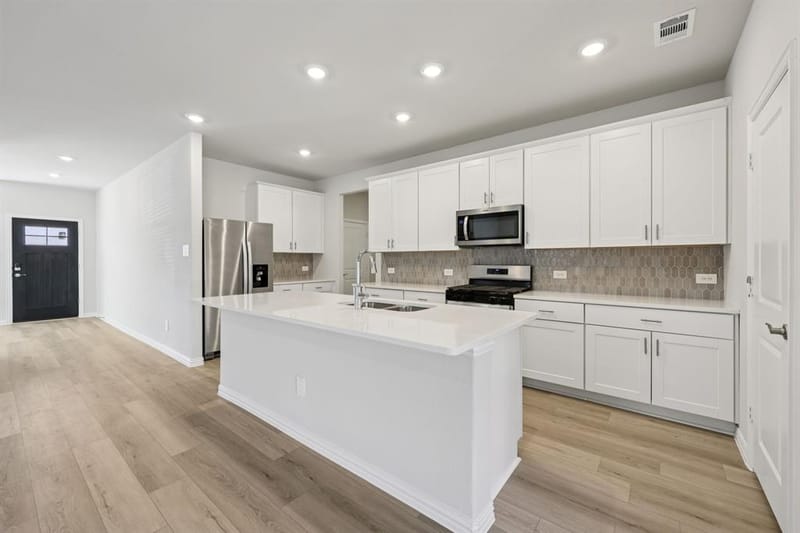 2109 Longchamp Lane, Seagoville TX 75159