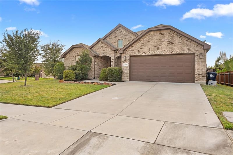 3501 Meadowtrail Lane, Denton TX 76207 - Photo 2