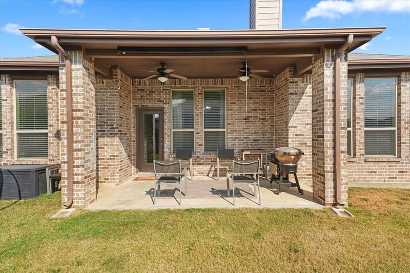 3501 Meadowtrail Lane, Denton TX 76207 - Photo 32