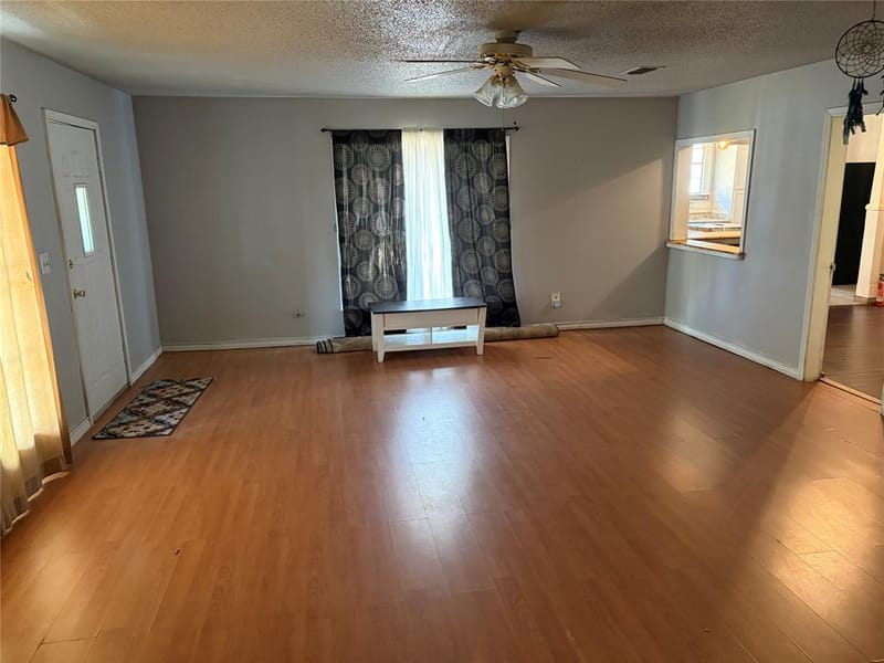 704 W Walcott Avenue, Comanche TX 76442 - Photo 11