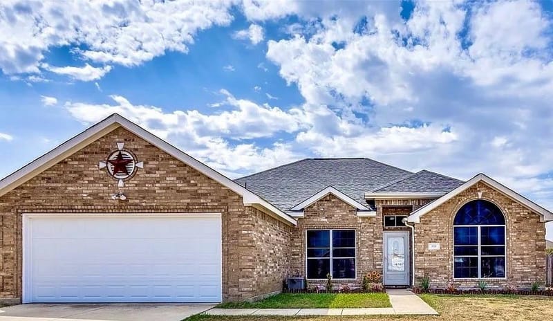 950 W Ash Street, Celina TX 75009 - Photo 3