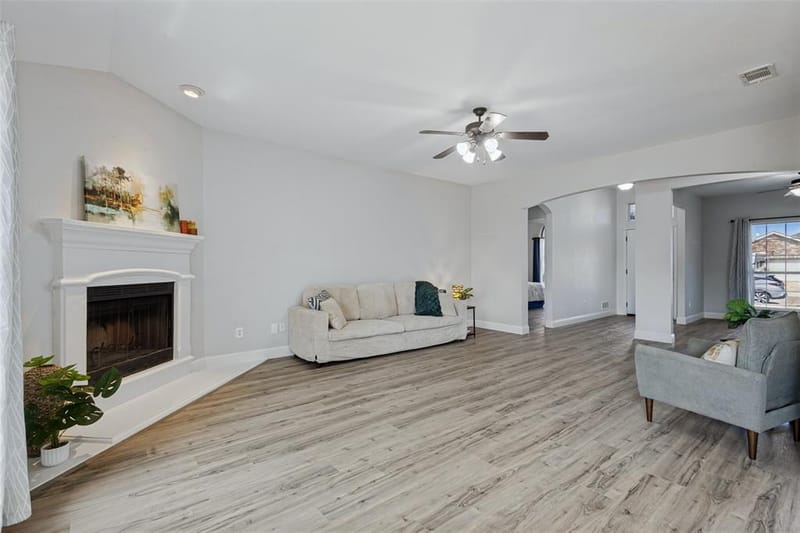 950 W Ash Street, Celina TX 75009 - Photo 9