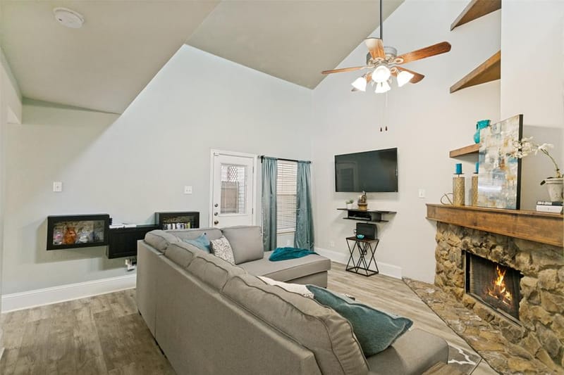 837 Summercreek Drive, Lewisville TX 75067 - Photo 5