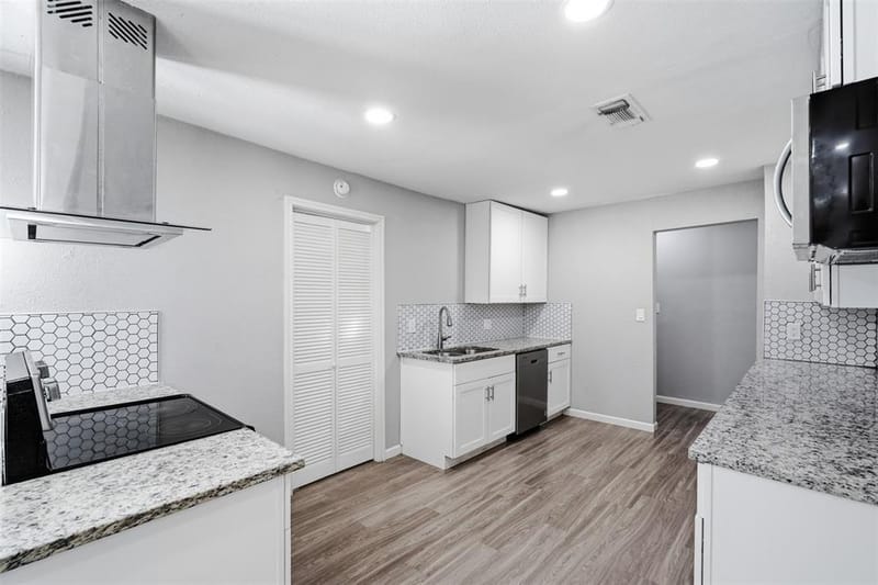 4601 Harwen Terrace, Fort Worth TX 76133 - Photo 12
