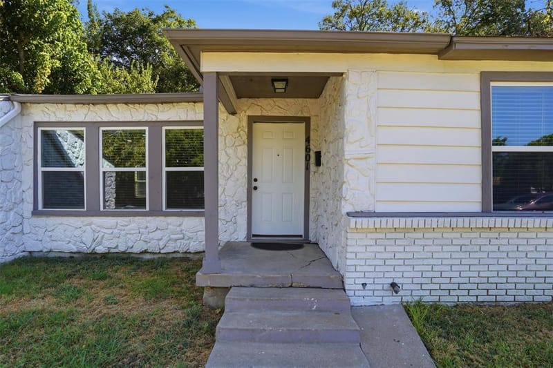 4601 Harwen Terrace, Fort Worth TX 76133 - Photo 4