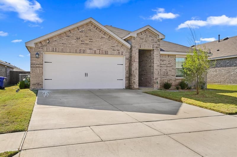2956 Peppergrass Street, Royse City TX 75189 - Photo 2