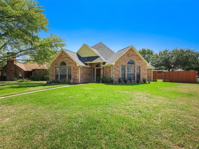 136 Highland Meadow Circle, Coppell TX 75019 - Photo 2