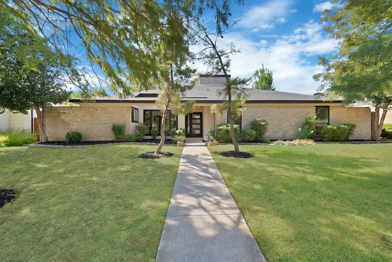 413 Campbell Court, Richardson TX 75080