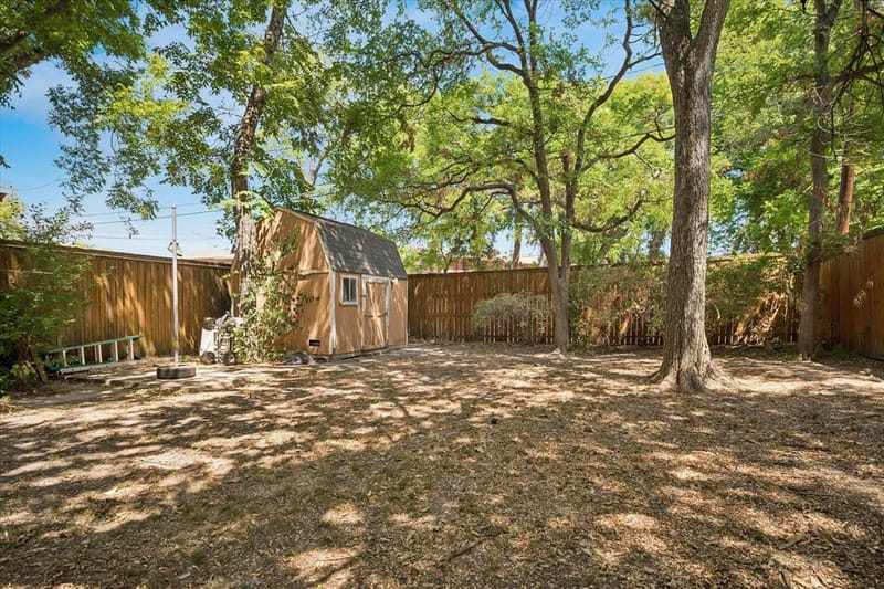 11232 Yorkmont Circle, Dallas TX 75218 - Photo 6