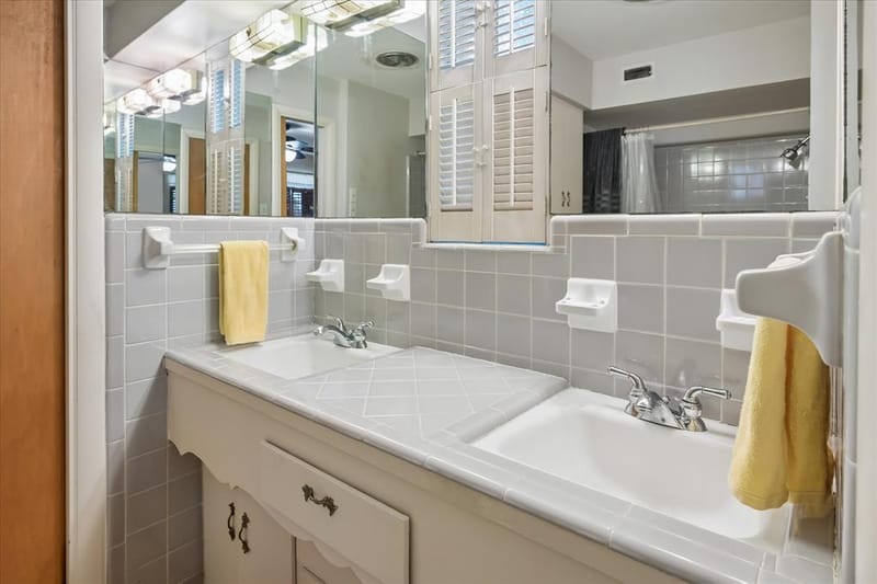 11232 Yorkmont Circle, Dallas TX 75218 - Photo 13