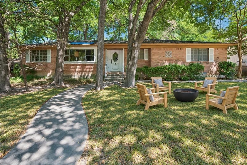 11232 Yorkmont Circle, Dallas TX 75218