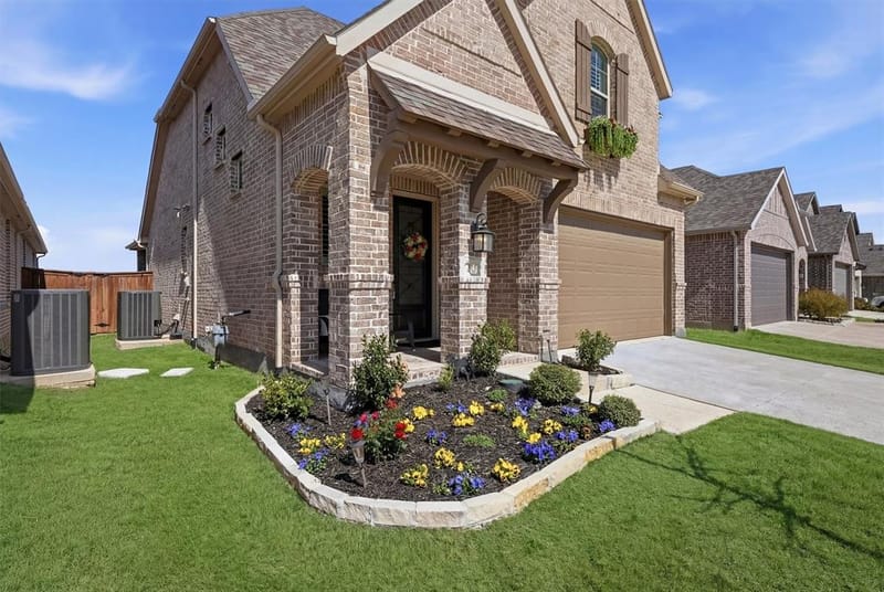 3913 Southbend Drive, Denison TX 75020